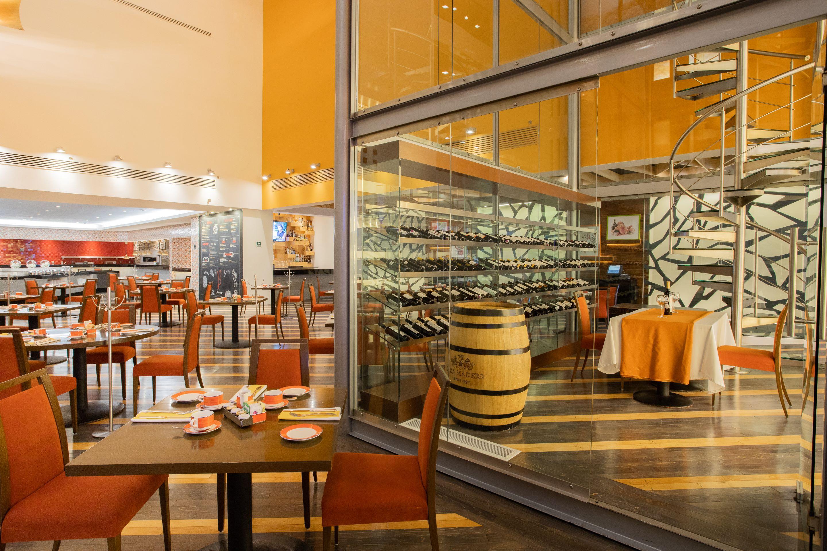 Camino Real Monterrey Hotel San Pedro Garza Garcia Buitenkant foto The restaurant